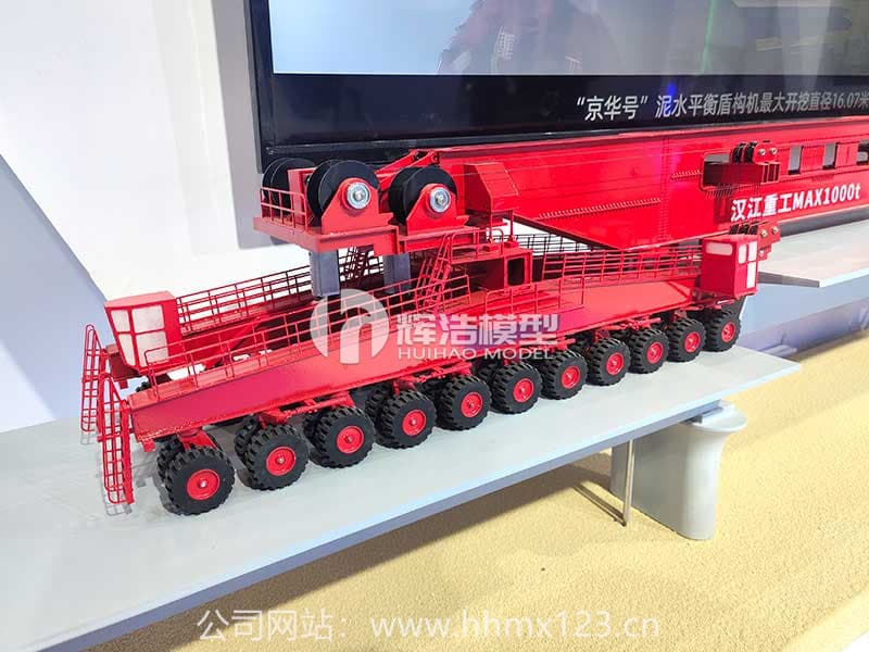 20240407-中铁十一局“昆仑号”千吨40米高铁箱梁架桥机模型 (5).jpg