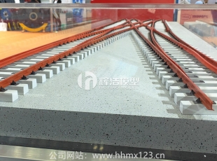1:3高仿真城轨交叉渡线模型 还原轨道工程之美