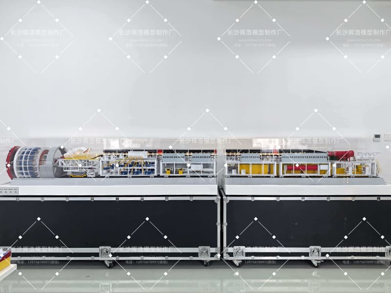 土压平衡盾构机模型 (4).jpg