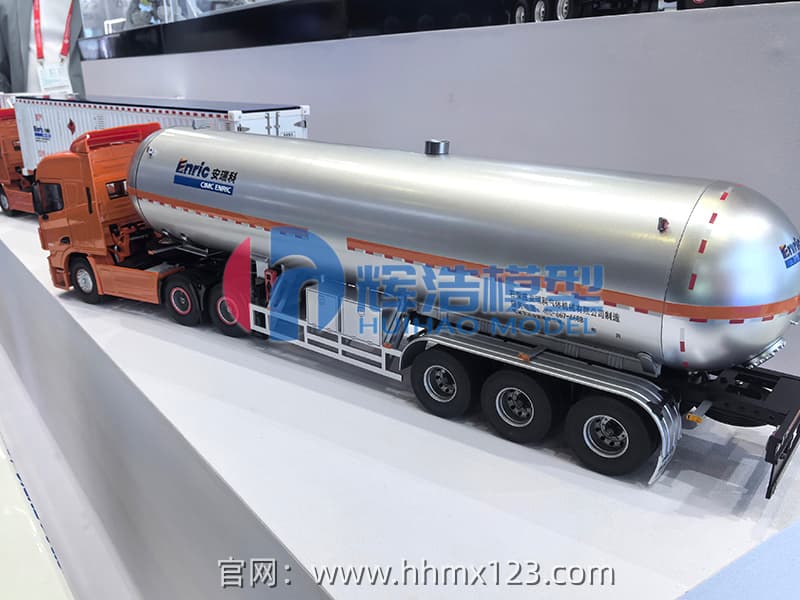 中压液化气体运输车模型 (2).jpg