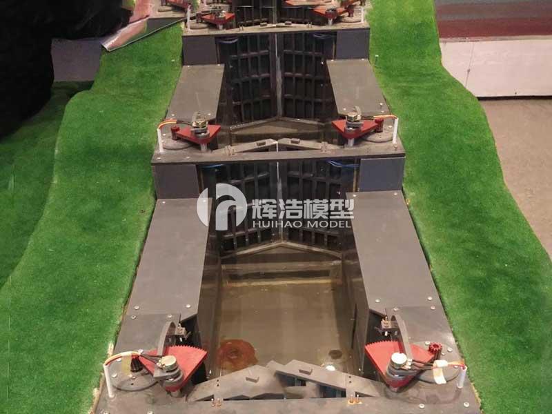 五级船闸模型.jpg